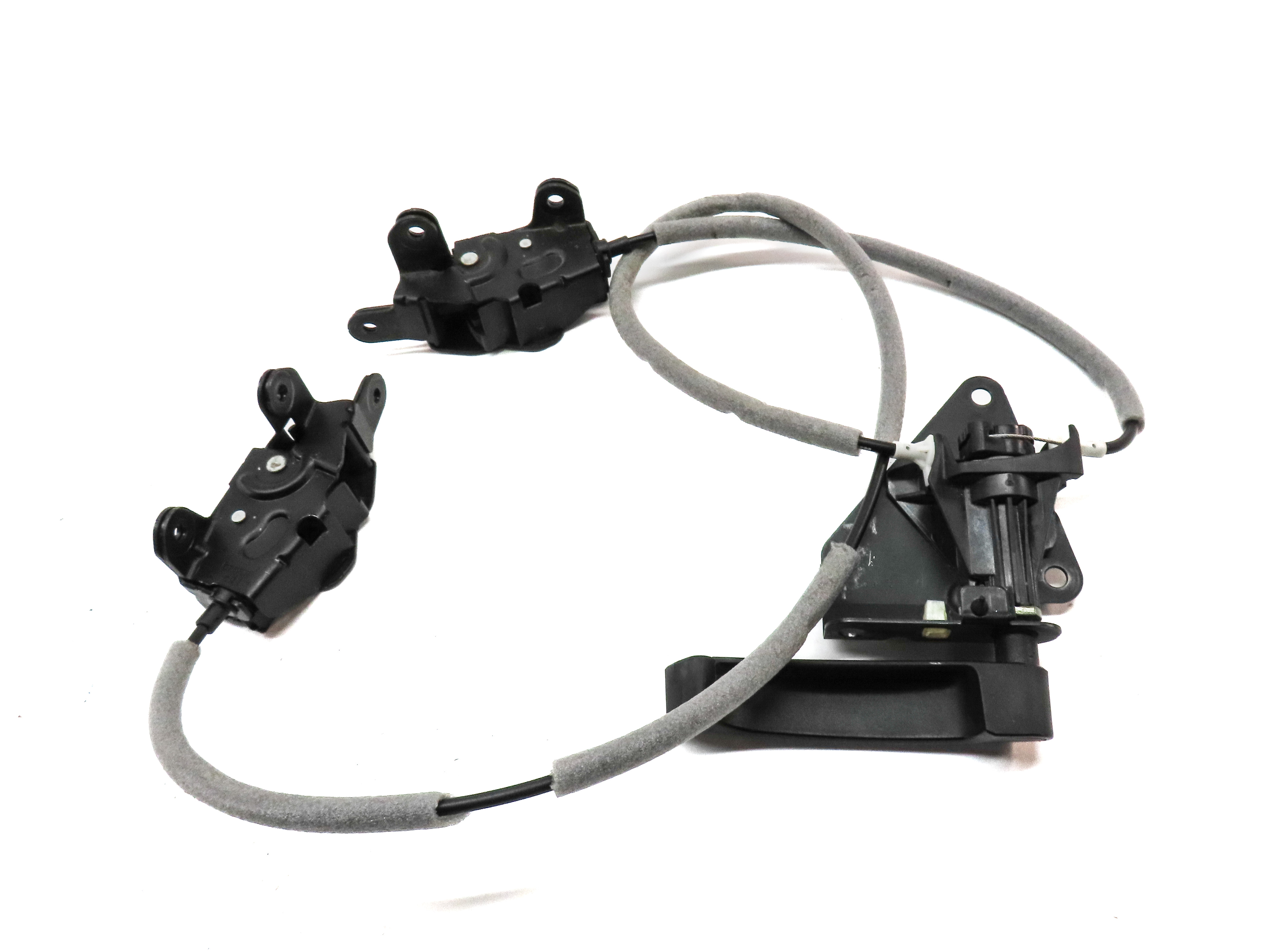 2012 BMW X5 (E70) REAR LEFT & RIGHT TRUNK TAILGATE LOCK LATCH w/ RELEASE LEVER — exact item pictured